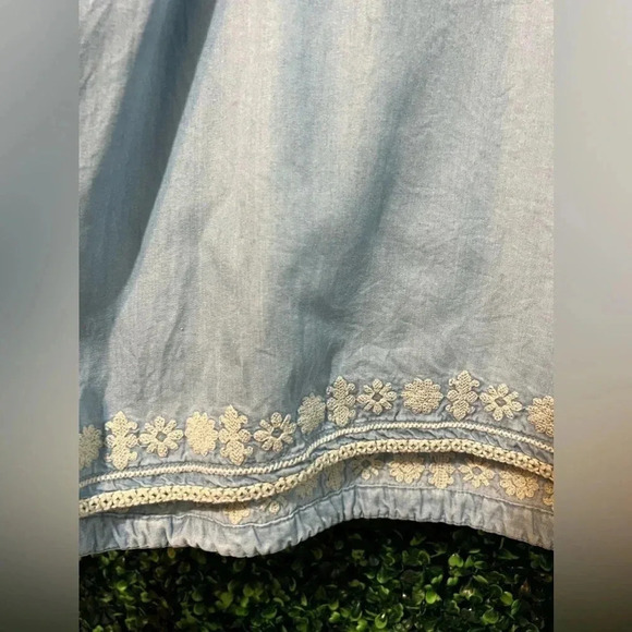 Francesca’s Ayla Denim Tank - Small - Picture 3 of 7